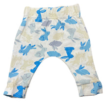 Load image into Gallery viewer, unisex Baby Berry, stretchy leggings / bottoms, rabbits, GUC, size 0000,