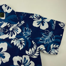 Load image into Gallery viewer, Boys Ali'i Fashions, authentic Hawaiian short sleeve shirt, EUC, size 4,