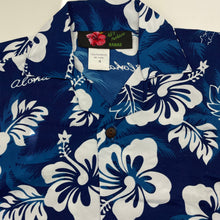 Load image into Gallery viewer, Boys Ali'i Fashions, authentic Hawaiian short sleeve shirt, EUC, size 4,