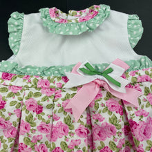 Load image into Gallery viewer, Girls floral, cotton party dress, armpit to armpit: 23.5cm, small mark on chest, FUC, size 00, L: 35cm