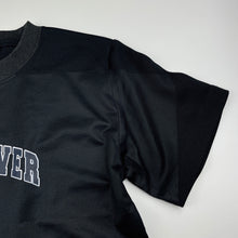 Load image into Gallery viewer, Boys BEES BEAM, black sports / activewear top, Canada, Yth L, armpit to armpit: 40cm, FUC, size 10-12,