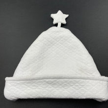 Load image into Gallery viewer, Girls Baby Kids, white hat / beanie, FUC, size 000-00,