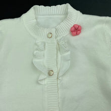 Load image into Gallery viewer, Girls white, knitted cardigan, labels removed, armpit to armpit: 32cm, shoulder to cuff: 36cm, light marks on cuffs, FUC, size 5-6,