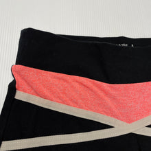 Load image into Gallery viewer, Girls Target, stretchy bike/activewear shorts, elasticated, GUC, size 8,
