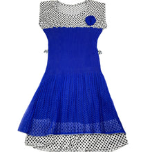 Load image into Gallery viewer, Girls lightweight, dress, labels removed, armpit to armpit: 34cm, GUC, size 7-8, L: 68cm
