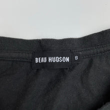 Load image into Gallery viewer, Boys BEAU HUDSON, lightweight cotton longline t-shirt / top, GUC, size 8,