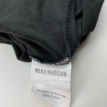 Load image into Gallery viewer, Boys BEAU HUDSON, lightweight cotton longline t-shirt / top, GUC, size 8,
