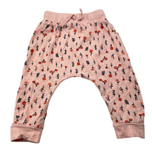Load image into Gallery viewer, Girls Dymples, soft feel stretchy floral leggings / bottoms, EUC, size 00,