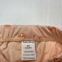 Load image into Gallery viewer, unisex Baby Berry, lightweight cotton shorts, elasticated, prawns, EUC, size 000,