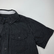 Load image into Gallery viewer, Boys Urban Supply, black & grey stripe cotton short sleeve shirt, EUC, size 7,