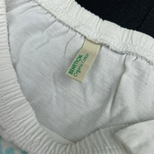 Load image into Gallery viewer, Girls United Colors of Benetton, organic cotton t-shirt / top, no size, armpit to armpit: 30.5cm, FUC, size 5-6,