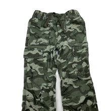 Load image into Gallery viewer, Boys Old Navy, khaki camo print cotton cargo pants, elasticated, Inside leg: 42cm, GUC, size 4,