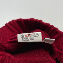 Load image into Gallery viewer, Girls knitted, skirt, elasticated, L: 39cm, W: 25cm across unstretched, EUC, size 6-7,