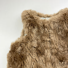 Load image into Gallery viewer, Girls Country Road, cotton lined faux fur / vest / jacket, 3 hook fasten, EUC, size 7,