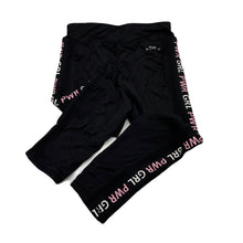 Load image into Gallery viewer, Girls Elite Action Sports, cropped sports / activewear leggings, Inside leg: 46cm, EUC, size 7,