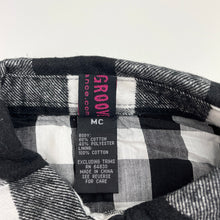 Load image into Gallery viewer, Girls URBAN GROOVE, black & white plaid dance shirt, poppers, Sz: M, armpit to armpit: 40cm, shoulder to cuff: 51cm, EUC, size 10-12,