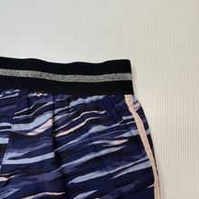 Load image into Gallery viewer, Girls Anko, dual layer sports / activewear shorts, elasticated, GUC, size 6,