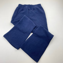 Load image into Gallery viewer, Girls H&T, navy track pants, elasticated, Inside leg: 47cm, EUC, size 6,