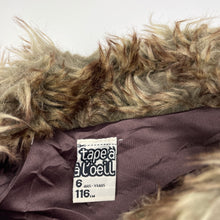 Load image into Gallery viewer, Girls Tape a L'Oeil, lined faux fur vest, open style (no fastening), GUC, size 6,