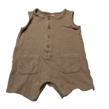 Load image into Gallery viewer, Unisex Target, waffle organic cotton romper, FUC, size 00,