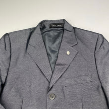 Load image into Gallery viewer, Boys Mini World, grey/silver suit/formal jacket, Sz: 56, armpit to armpit: 37.5cm, shoulder to cuff: 47.5cm, EUC, size 8-9,