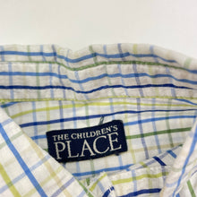 Load image into Gallery viewer, Boys The Childrens Place, lightweight cotton short sleeve shirt, no size, L: 38cm, armpit to armpit: 35cm, GUC, size 4-5,