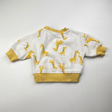 Load image into Gallery viewer, Unisex Baby Berry, fleece lined sweater / jumper, giraffes, small mark back right sleeve, FUC, size 0000,