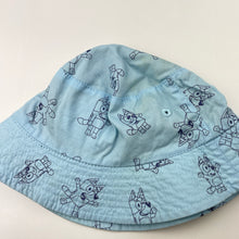 Load image into Gallery viewer, Unisex Bluey, reversible bucket hat, discolouration light blue side, FUC, size 00-0,