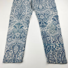 Load image into Gallery viewer, Girls Gum, cropped stretchy leggings, Inside leg: 44cm, FUC, size 8,