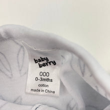 Load image into Gallery viewer, Unisex Baby Berry, cotton zip coverall / romper, rabbits, FUC, size 000,