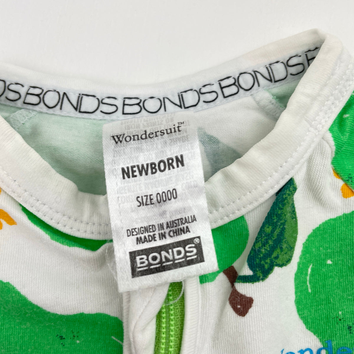 Bonds, zip Wondersuit zippy romper, pears, GUC, size 0000