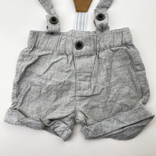 Load image into Gallery viewer, Boys Dymples, lightweight suspender shorts, elasticated, EUC, size 000,