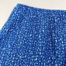 Load image into Gallery viewer, Girls Zara, strethcy lightweight floral shorts, elasticated, GUC, size 11-12,