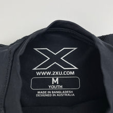 Load image into Gallery viewer, Unisex 2XU, long sleeve sports compression top (Youth M), GUC, size 8-9,