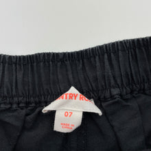Load image into Gallery viewer, Girls Country Road, scallop trim linen / cotton shorts, elasticated, EUC, size 7,
