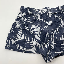 Load image into Gallery viewer, Girls Country Road, lightweight cotton shorts, elasticated, EUC, size 7,