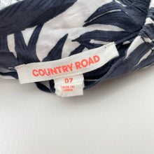 Load image into Gallery viewer, Girls Country Road, lightweight cotton shorts, elasticated, EUC, size 7,