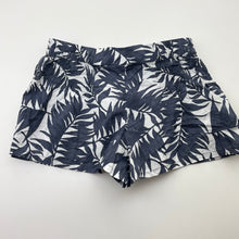 Load image into Gallery viewer, Girls Country Road, lightweight cotton shorts, elasticated, EUC, size 7,