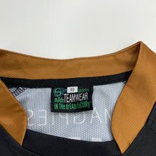 Load image into Gallery viewer, Boys Motiv8 Sports, Magpies sports / training top, FUC, size 10,