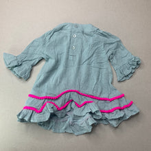 Load image into Gallery viewer, Girls Baby Berry, embroidered crinkle cotton dress, GUC, size 000, L: 31cm