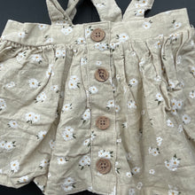 Load image into Gallery viewer, Girls Baby Baby, linen blend floral suspender skirt, elasticated, EUC, size 000,