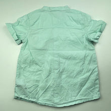 Load image into Gallery viewer, Boys Rorie Whelan, lightweight cotton short sleeve shirt, GUC, size 4,