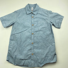 Load image into Gallery viewer, Boys KID, oraganic cotton lightweight short sleeve shirt, EUC, size 7,