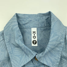 Load image into Gallery viewer, Boys KID, oraganic cotton lightweight short sleeve shirt, EUC, size 7,