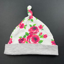 Load image into Gallery viewer, Girls Baby Essentials, lightweight floral hat / beanie, EUC, size 6 months,