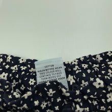 Load image into Gallery viewer, Girls Target, navy floral cotton shorts, elasticated, EUC, size 7,  