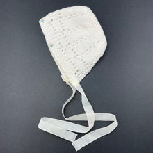 Load image into Gallery viewer, Girls hand made, knitted bonnet / hat, FUC, size 0000-000,  