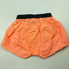 Load image into Gallery viewer, unisex Bonds, lightweight cotton shorts, elasticated, GUC, size 000,  