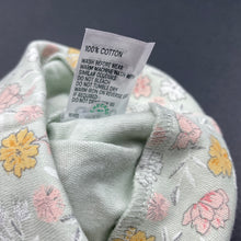 Load image into Gallery viewer, Girls Anko, green floral cotton hat / beanie, EUC, size 000,  