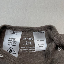 Load image into Gallery viewer, unisex Carters, soft feel bodysuit / romper, EUC, size 00,  